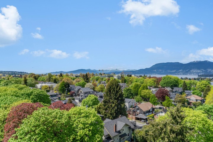 Photo 2 at 1000 - 1788 W 13th Avenue, Fairview VW, Vancouver West