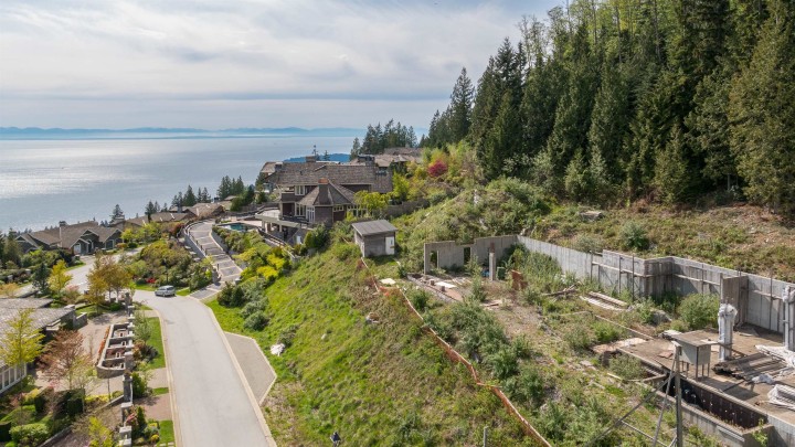 Photo 15 at 2345 Kadlec Court, Whitby Estates, West Vancouver