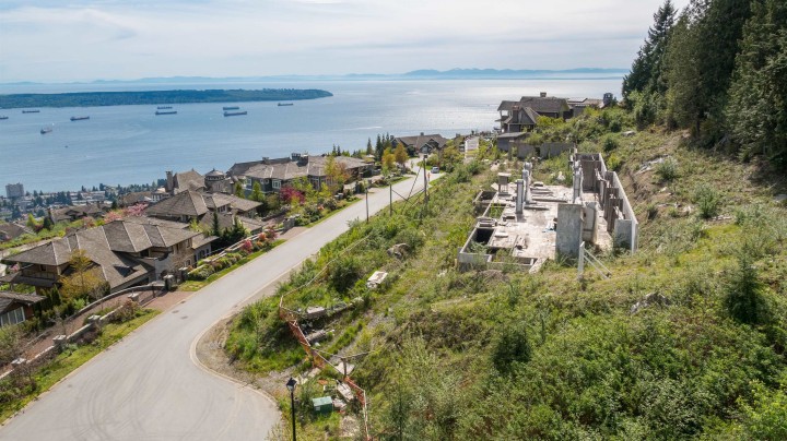 Photo 17 at 2345 Kadlec Court, Whitby Estates, West Vancouver