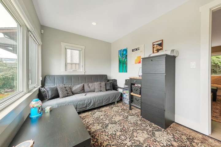 Photo 17 at 4106 Canterbury Crescent, Forest Hills NV, North Vancouver