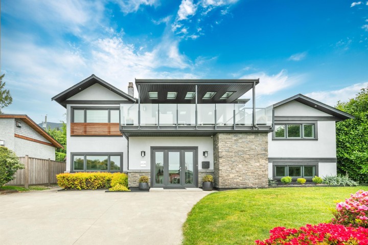 Photo 3 at 4106 Canterbury Crescent, Forest Hills NV, North Vancouver