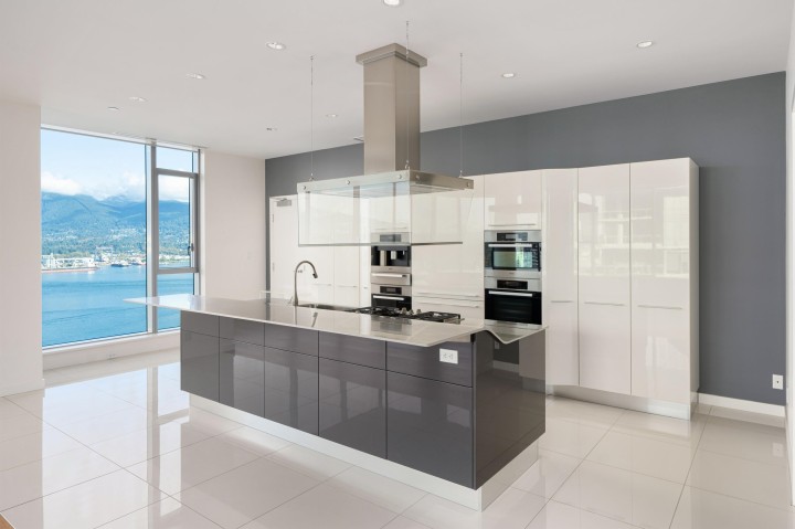 Photo 9 at 2601 - 277 Thurlow Street, Coal Harbour, Vancouver West