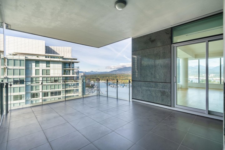 Photo 18 at 2601 - 277 Thurlow Street, Coal Harbour, Vancouver West