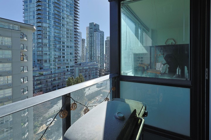 Photo 16 at 908 - 1325 Rolston Street, Downtown VW, Vancouver West