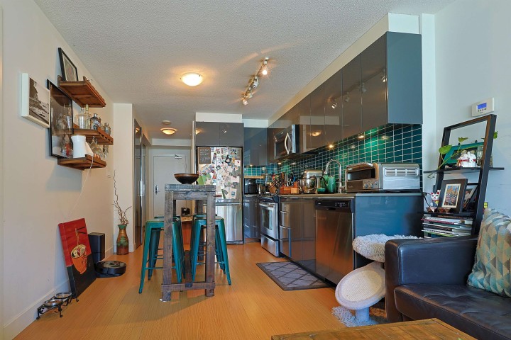 Photo 3 at 908 - 1325 Rolston Street, Downtown VW, Vancouver West