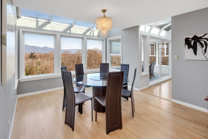 Photo 13 at 4322 West Point Place, Point Grey, Vancouver West