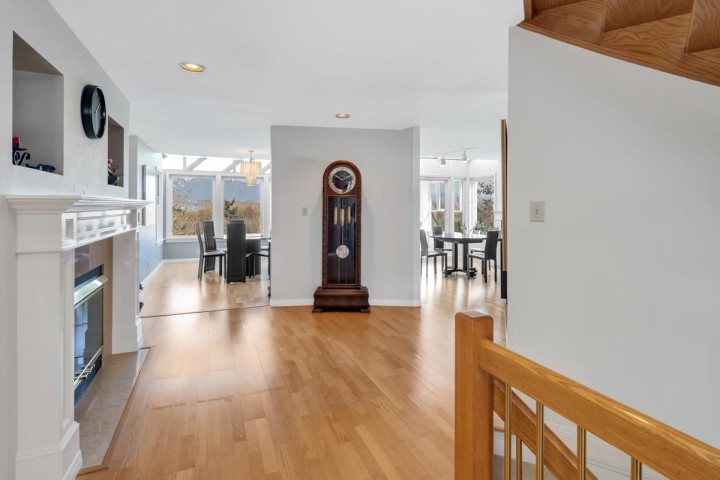 Photo 7 at 4322 West Point Place, Point Grey, Vancouver West