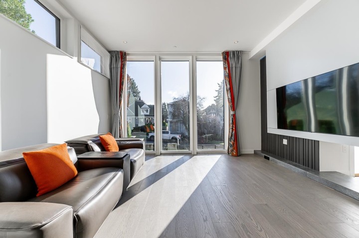 Photo 7 at 3941 W 24th Avenue, Dunbar, Vancouver West