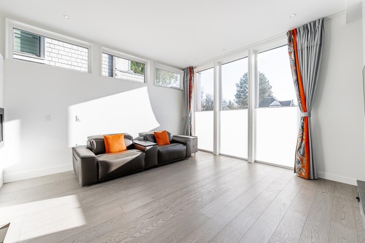 Photo 4 at 3941 W 24th Avenue, Dunbar, Vancouver West