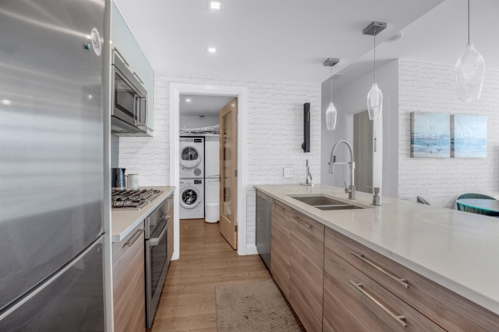 Photo 3 at 3705 - 928 Beatty Street, Yaletown, Vancouver West