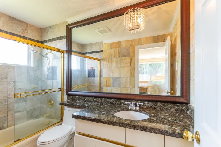 Photo 13 at 1369 W 55th Avenue, South Granville, Vancouver West