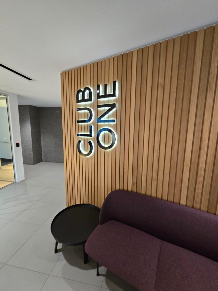 Photo 10 at 1611 - 1289 Hornby Street, Downtown VW, Vancouver West