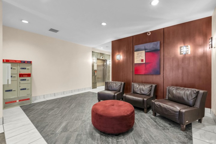 Photo 27 at 409 - 100 E Esplanade Street, Lower Lonsdale, North Vancouver