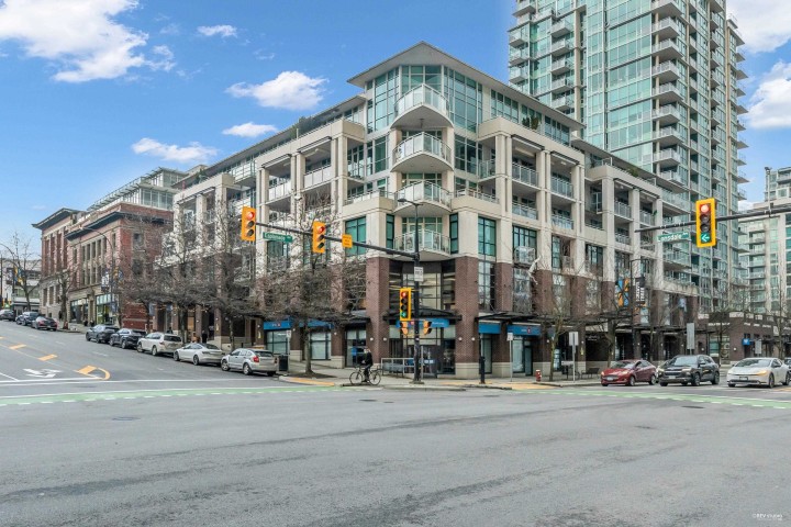 Photo 28 at 409 - 100 E Esplanade Street, Lower Lonsdale, North Vancouver