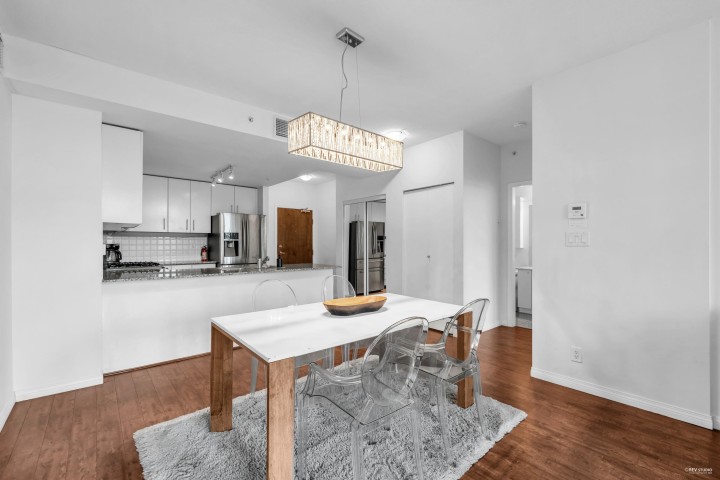 Photo 9 at 409 - 100 E Esplanade Street, Lower Lonsdale, North Vancouver