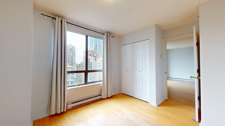 Photo 17 at 2007 - 1189 Howe Street, Downtown VW, Vancouver West