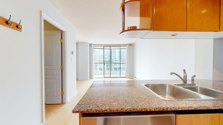 Photo 7 at 2007 - 1189 Howe Street, Downtown VW, Vancouver West