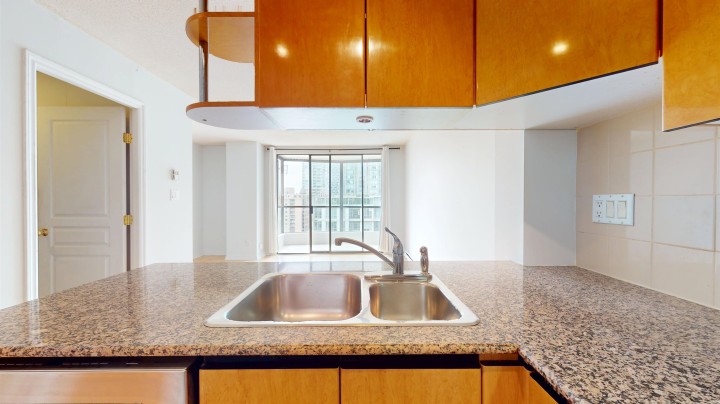 Photo 8 at 2007 - 1189 Howe Street, Downtown VW, Vancouver West