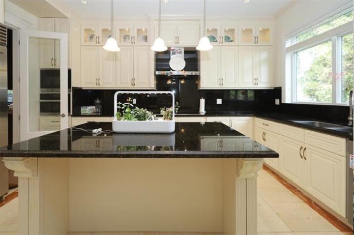 Photo 7 at 875 W 38th Avenue, Cambie, Vancouver West