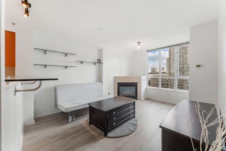 Photo 5 at 1510 - 63 Keefer Place, Downtown VW, Vancouver West