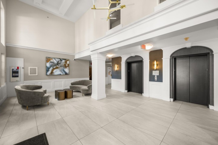 Photo 5 at 213 - 5835 Hampton Place, University VW, Vancouver West