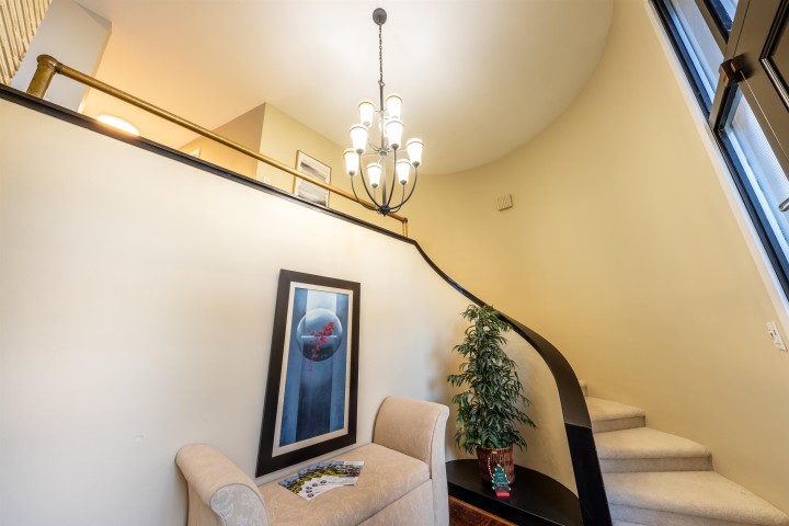 Photo 4 at 4393 Puget Drive, Arbutus, Vancouver West