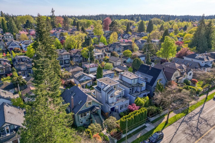 Photo 23 at 4218 W 10th Avenue, Point Grey, Vancouver West