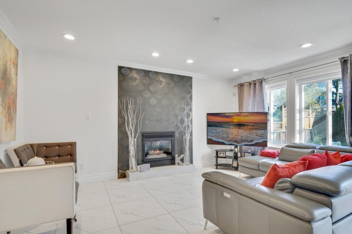 Photo 12 at 4218 W 10th Avenue, Point Grey, Vancouver West