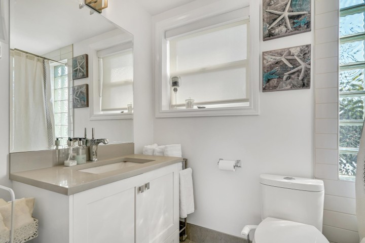 Photo 22 at 4218 W 10th Avenue, Point Grey, Vancouver West