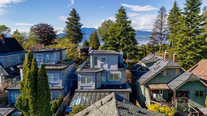 Photo 32 at 4218 W 10th Avenue, Point Grey, Vancouver West