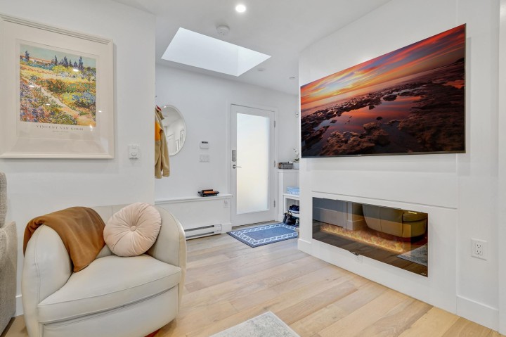 Photo 28 at 4218 W 10th Avenue, Point Grey, Vancouver West