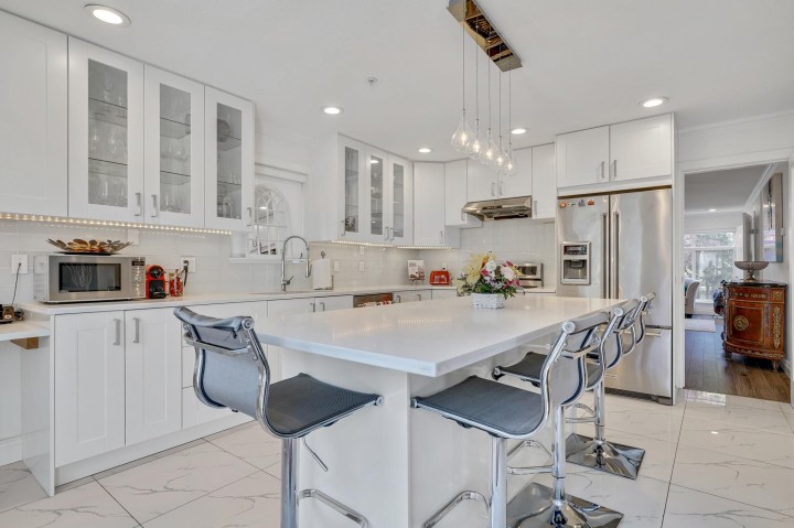 Photo 9 at 4218 W 10th Avenue, Point Grey, Vancouver West