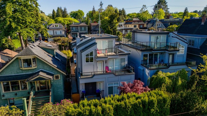 Photo 30 at 4218 W 10th Avenue, Point Grey, Vancouver West