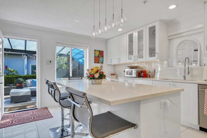 Photo 10 at 4218 W 10th Avenue, Point Grey, Vancouver West