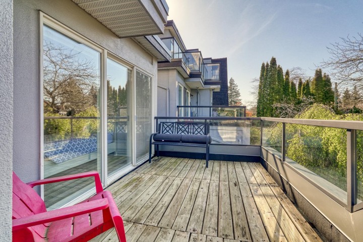 Photo 15 at 4218 W 10th Avenue, Point Grey, Vancouver West
