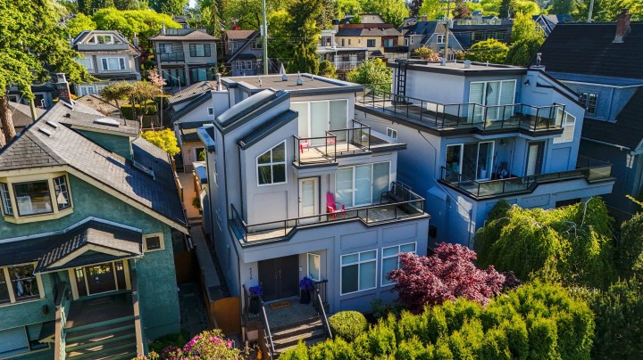 Photo 31 at 4218 W 10th Avenue, Point Grey, Vancouver West