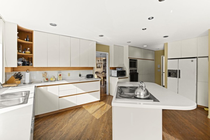 Photo 13 at 860 Fairmile Road, British Properties, West Vancouver