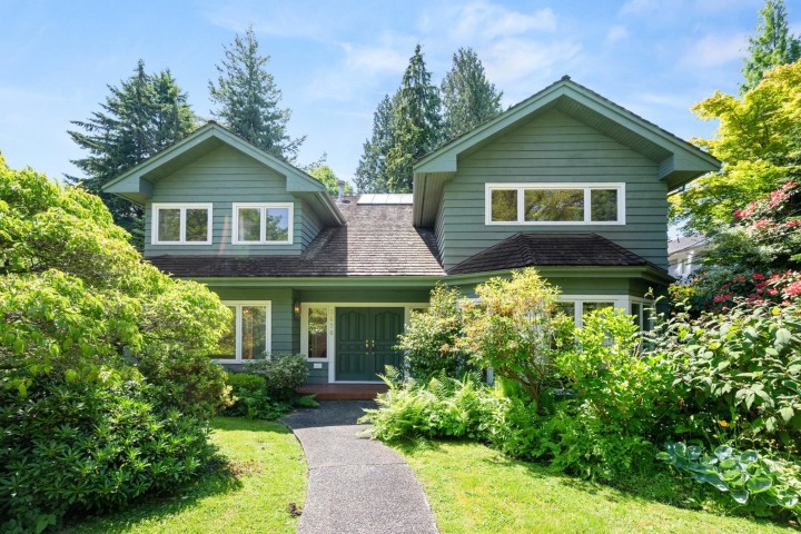 Photo 1 at 3470 W 43rd Avenue, Southlands, Vancouver West