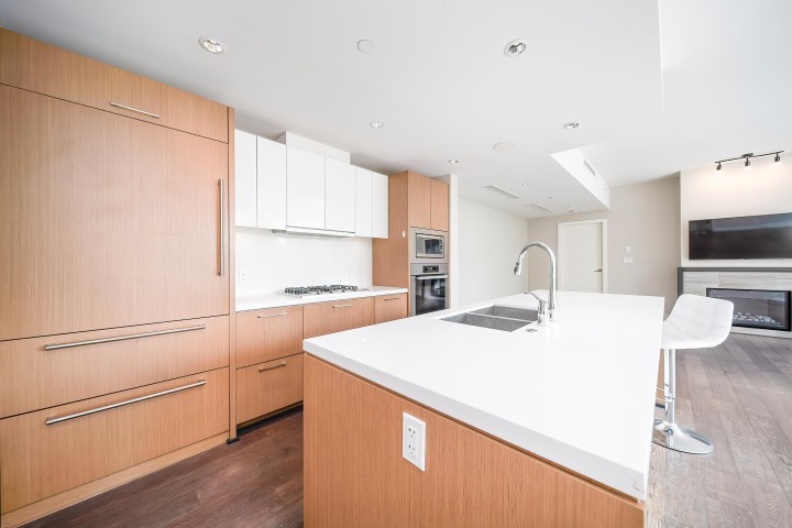 Photo 8 at 102 - 908 Keith Road, Park Royal, West Vancouver