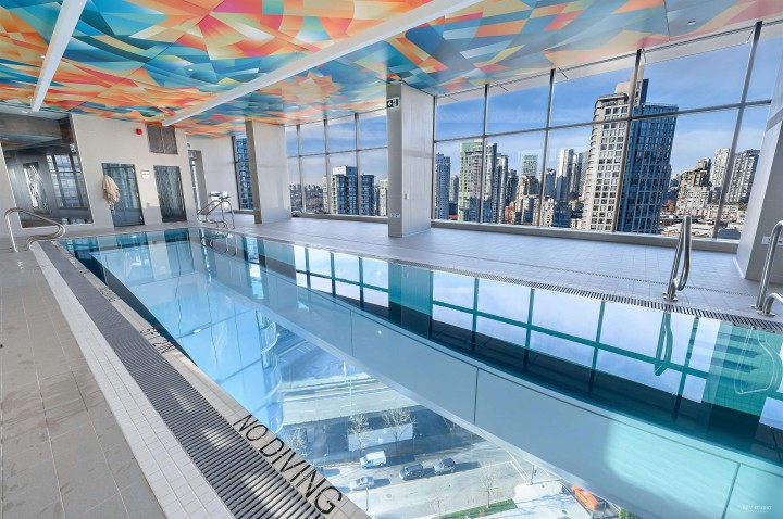 Photo 17 at 704 - 89 Nelson Street, Yaletown, Vancouver West