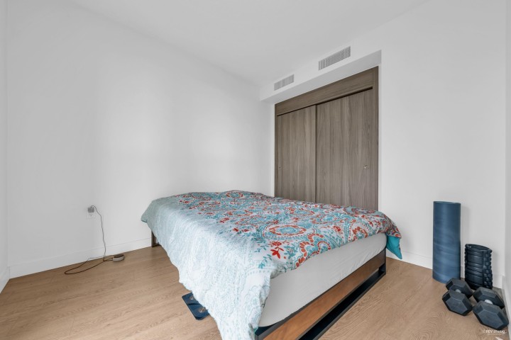 Photo 9 at 704 - 89 Nelson Street, Yaletown, Vancouver West