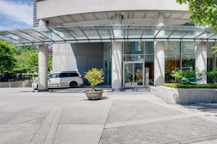 Photo 2 at 1701 - 1495 Richards Street, Yaletown, Vancouver West