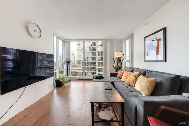 Photo 8 at 1701 - 1495 Richards Street, Yaletown, Vancouver West