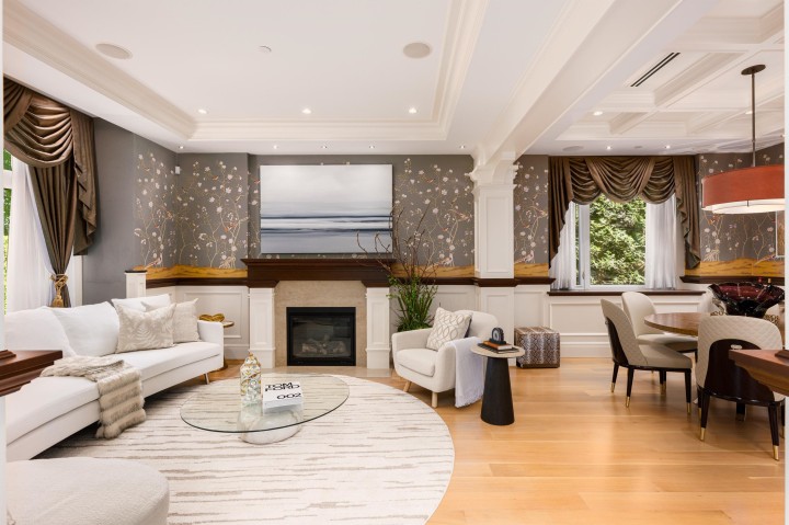 Photo 4 at 4688 W 3rd Avenue, Point Grey, Vancouver West