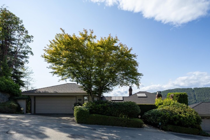 Photo 2 at 5267 Aspen Drive, Upper Caulfeild, West Vancouver