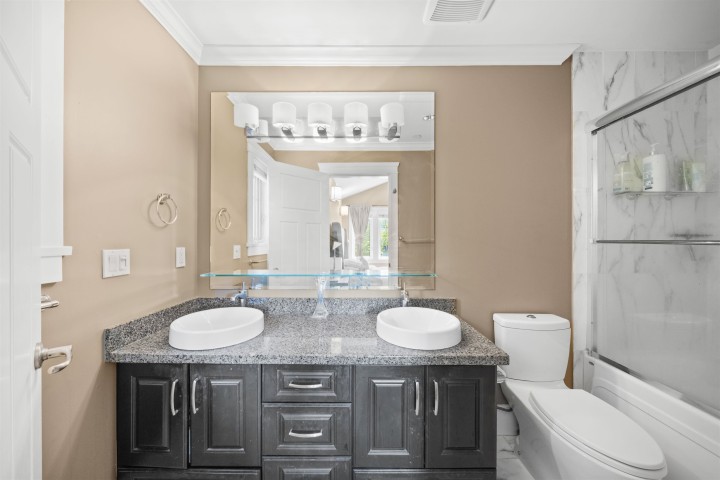 Photo 19 at 2575 W 7th Avenue, Kitsilano, Vancouver West