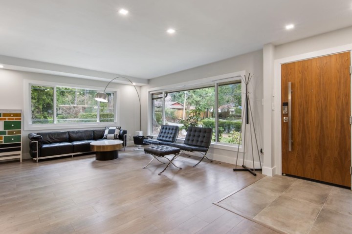 Photo 4 at 4491 Primrose Lane, Canyon Heights NV, North Vancouver