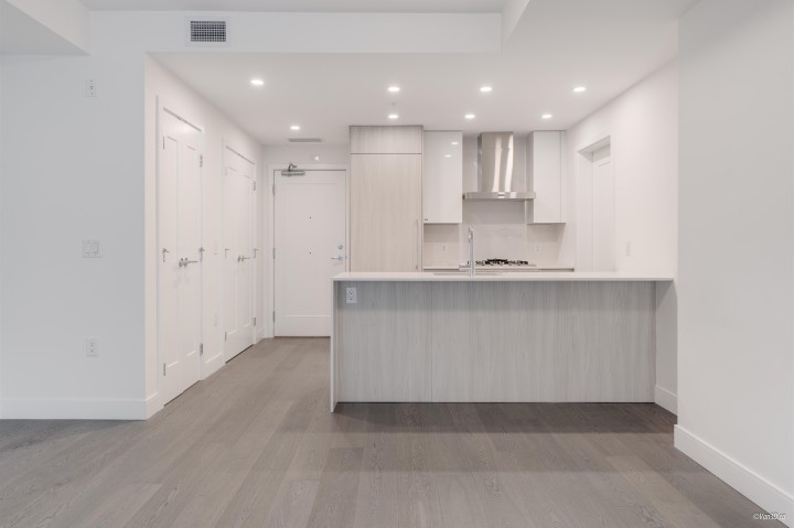 Photo 8 at 305 - 488 W 58th Avenue, South Cambie, Vancouver West