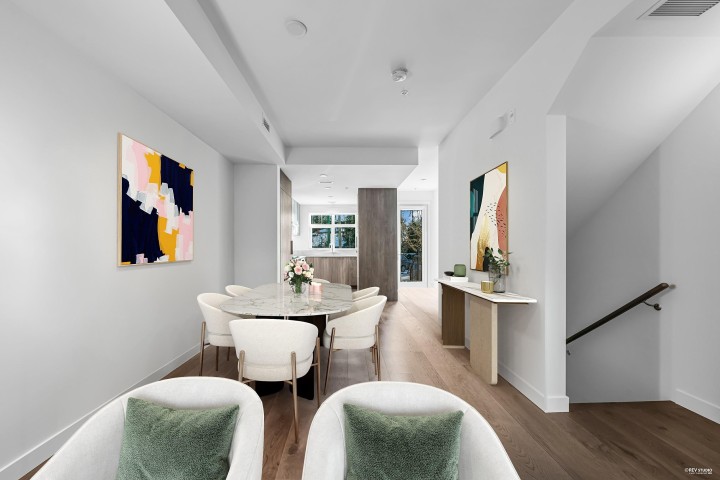 Photo 4 at 4 - 1960 Glenaire Drive, Pemberton NV, North Vancouver