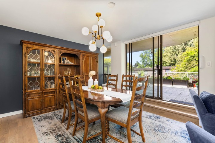 Photo 11 at 102 - 3905 Springtree Drive, Quilchena, Vancouver West